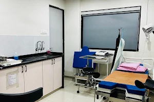 Avia Women's Hospital | Best Gynecologist Hospital in Vapi image