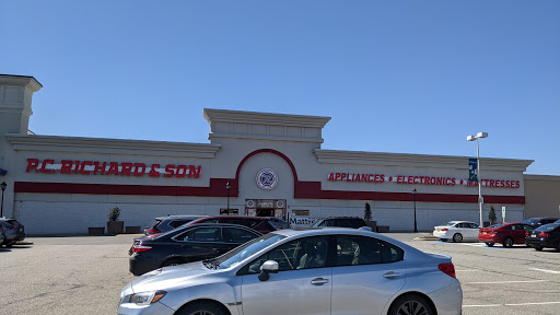 Appliance Store «P.C. Richard & Son», reviews and photos, 885 St George Ave, Woodbridge, NJ 07095, USA
