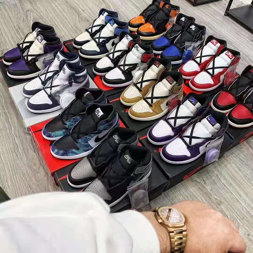 Shoe Store «WSS», reviews and photos, 1107 W 6th St, Corona, CA 92882, USA