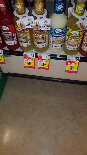 Grocery Store «Giant Food Stores», reviews and photos, 50 Wynnewood Rd, Wynnewood, PA 19096, USA