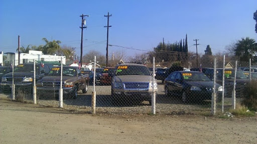 Used Car Dealer «El Chaparro Auto Sales», reviews and photos, 2215 E California Ave, Bakersfield, CA 93307, USA