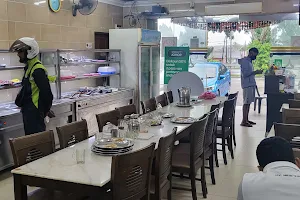 Restoran Daun Kari image