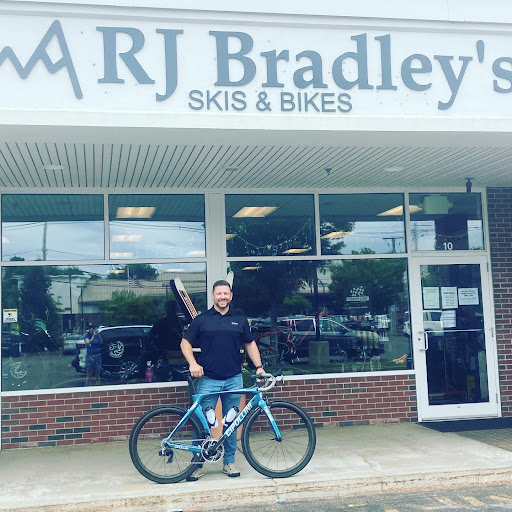 Ski Shop «R J Bradley Ski & Bike», reviews and photos, 312 Great Rd, Littleton, MA 01460, USA