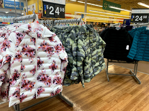 Department Store «Walmart Supercenter», reviews and photos, 11 Jungle Rd, Leominster, MA 01453, USA