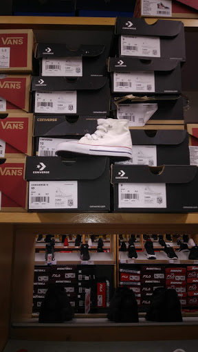 Shoe Store «WSS», reviews and photos, 2388 Long Beach Blvd, Long Beach, CA 90806, USA