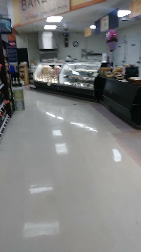 Grocery Store «Mar-Val», reviews and photos, 517 S Tehama St, Willows, CA 95988, USA