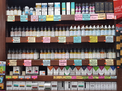 Shopping Mall «Southport Shopping Center», reviews and photos, 1303 SE 17th St, Fort Lauderdale, FL 33316, USA