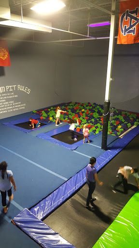 Movie Theater «Edge 12 Birmingham», reviews and photos, 7001 Crestwood Blvd #1100, Birmingham, AL 35210, USA