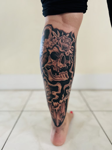 Explore tattoo ideas butterflies flowers, creative tattoo ideas in Daytona Beach, available at Studio 21 Tattoo & Piercings Daytona Beach