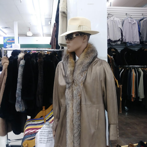 Discount Store «Greenbriar Discount Mall», reviews and photos, 2975 Headland Dr SW, Atlanta, GA 30311, USA