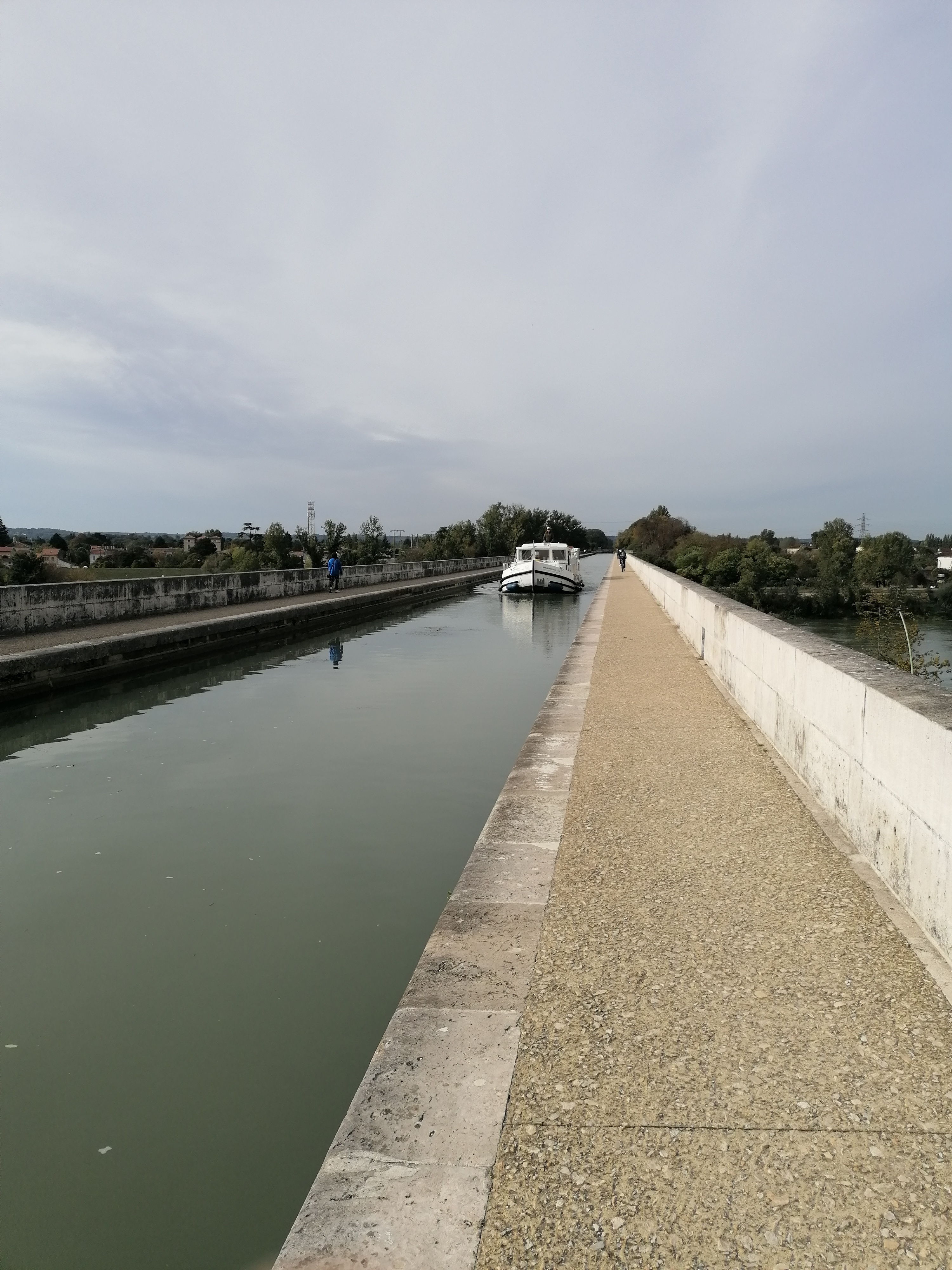 Photo n° 6 de l'avis de testo.e fait le 22/10/2023 à 20:51