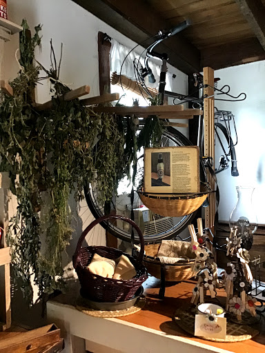 Bicycle Store «Trailside Bicycles», reviews and photos, 16271 Canal Rd, Hulberton, NY 14470, USA