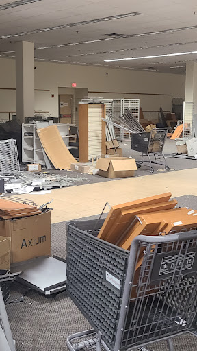 Shopping Mall «Fairgrounds Square Shopping Mall», reviews and photos, 3050 N 5th Street Hwy, Reading, PA 19605, USA