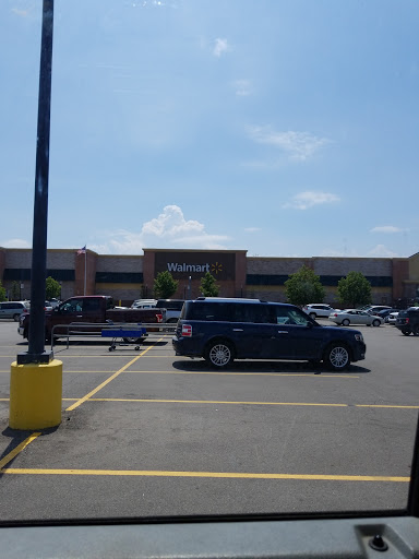 Department Store «Walmart Supercenter», reviews and photos, 30729 Lyon Center Dr, New Hudson, MI 48165, USA