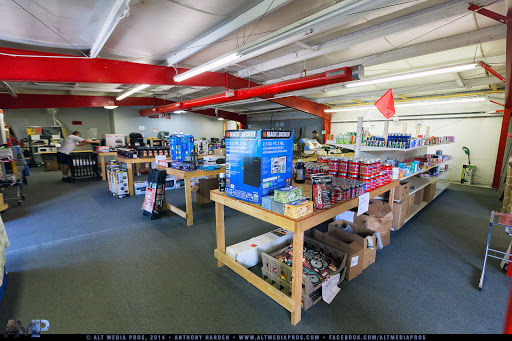 Overstock Outlet Superstore, 4725 Boylston Hwy, Mills River, NC 28759, USA, 