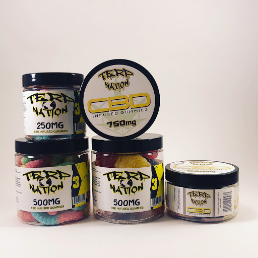 Tobacco Shop «J&J Smoke Shop», reviews and photos, 4520 Hallandale Beach Blvd, Pembroke Park, FL 33023, USA