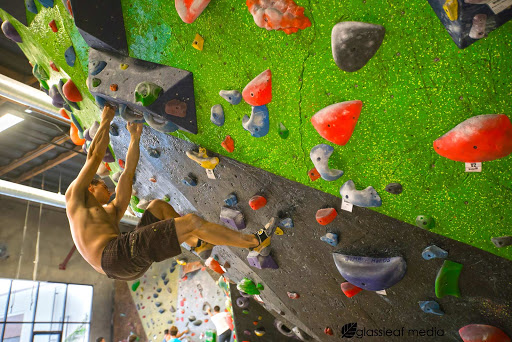 Rock Climbing Gym «Hangar 18 Indoor Climbing Gym - Mission Viejo», reviews and photos, 23812 Vía Fabricante A4, Mission Viejo, CA 92691, USA