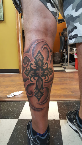 Tattoo Shop «Hard Luck Tattoo», reviews and photos, 1725 W Centinela Ave, Inglewood, CA 90302, USA