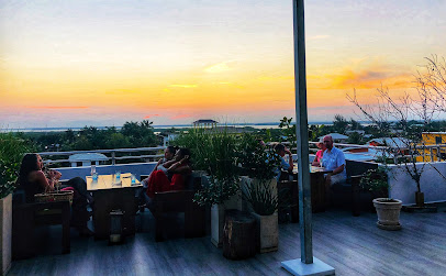Muna Rooftop Restaurant and Bar - 1 Williams Drive, Placencia Village, Placencia, Belize