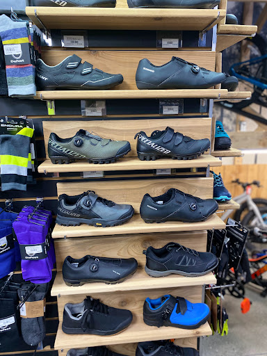 Bicycle Store «Bicycle Centres of Everett», reviews and photos, 4707 Evergreen Way, Everett, WA 98203, USA