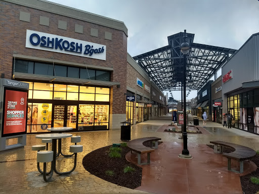 Outlet Mall «Tanger Outlet Grand Rapids», reviews and photos, 350 84th St SW, Byron Center, MI 49315, USA