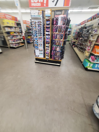 Discount Store «Big Lots», reviews and photos, 13970 N Cleveland Ave, Fort Myers, FL 33903, USA