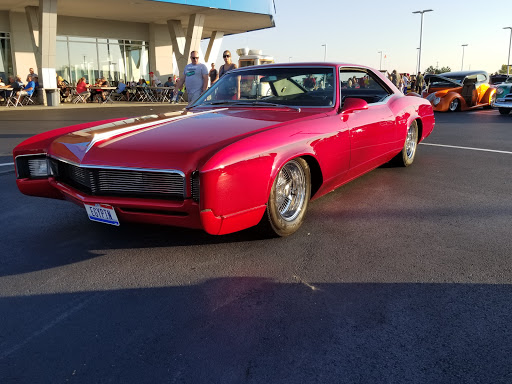 Used Car Dealer «Voss Used Cars», reviews and photos, 99 Loop Rd, Dayton, OH 45459, USA