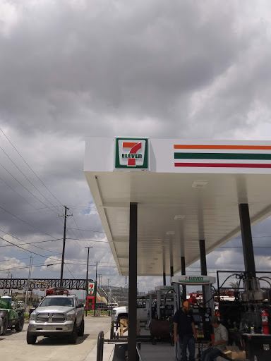 Auto Parts Store «AutoZone», reviews and photos, 10976 Harry Hines Blvd, Dallas, TX 75220, USA