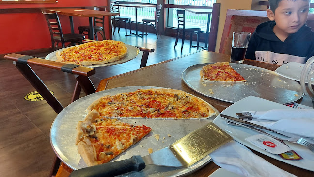 Opiniones de Pizza Hut Remigio Crespo en Cuenca - Pizzeria