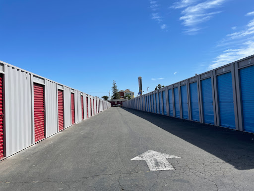Self-Storage Facility «National Self Storage», reviews and photos, 2600 Evergreen Ave, West Sacramento, CA 95691, USA