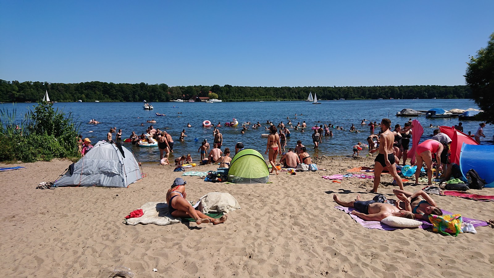 Foto van Badewiese Eichwalde met grijs zand oppervlakte