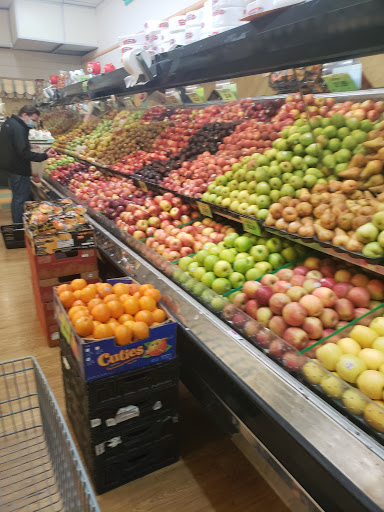 Grocery Store «Supreme Shop n Bag», reviews and photos, 4301 Walnut St, Philadelphia, PA 19104, USA