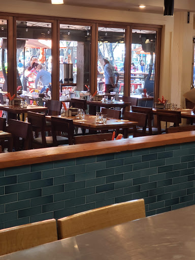 Shopping Mall «Pruneyard Shopping Center», reviews and photos, 1875 S Bascom Ave #405, Campbell, CA 95008, USA