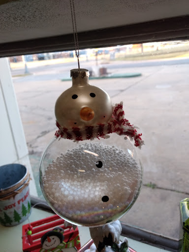 Florist «Green Acres Garden Center & Florist», reviews and photos, 1917 W 4th St, Coffeyville, KS 67337, USA