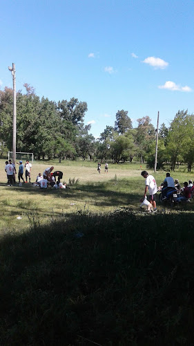 Opiniones de Cancha De Almagro en Salto - Campo de fútbol