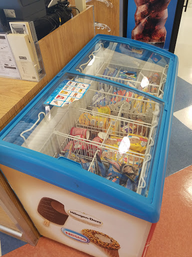 Thrift Store «Goodwill - Blaine: Ulysses Lane NE», reviews and photos