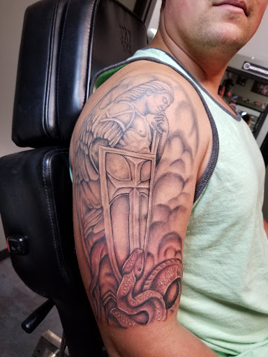 Tattoo Shop «Inkline Private Tattoo Studio», reviews and photos, 470 N Santa Fe Ave, Fountain, CO 80817, USA