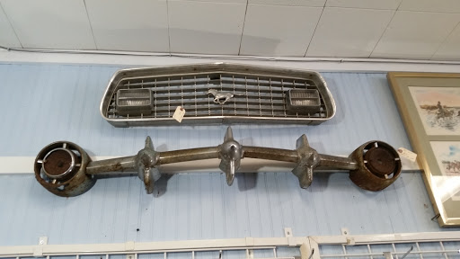 Antique Furniture Store «Old American Barn», reviews and photos, 107 Martinsburg Ave, Gordonsville, VA 22942, USA