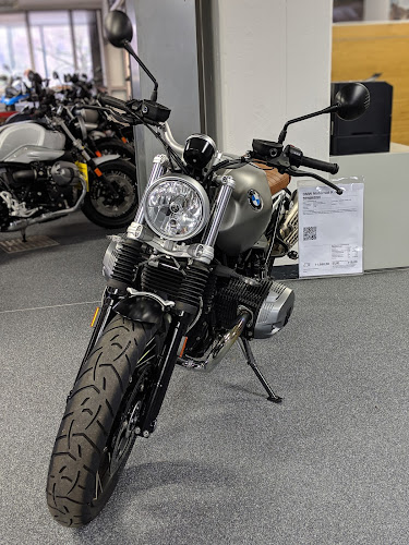 BMW Motorrad Zentrum Düsseldorf - Zürich