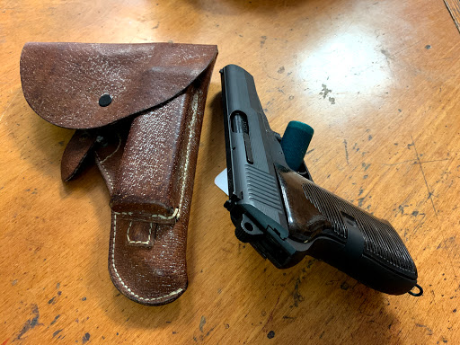 Gun Shop «Bergen Sporting Goods», reviews and photos, 649 Bergen Blvd, Ridgefield, NJ 07657, USA