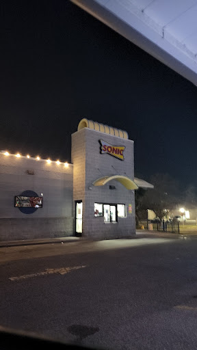Fast Food Restaurant «Sonic Drive-In», reviews and photos, 1960 Suburban Ave, St Paul, MN 55119, USA