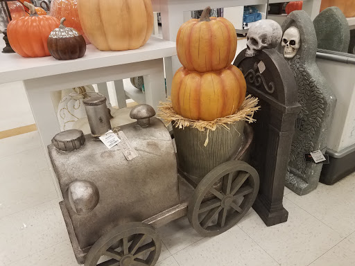 Clothing Store «Ross Dress for Less», reviews and photos, 133 Plaza Dr, Vallejo, CA 94591, USA