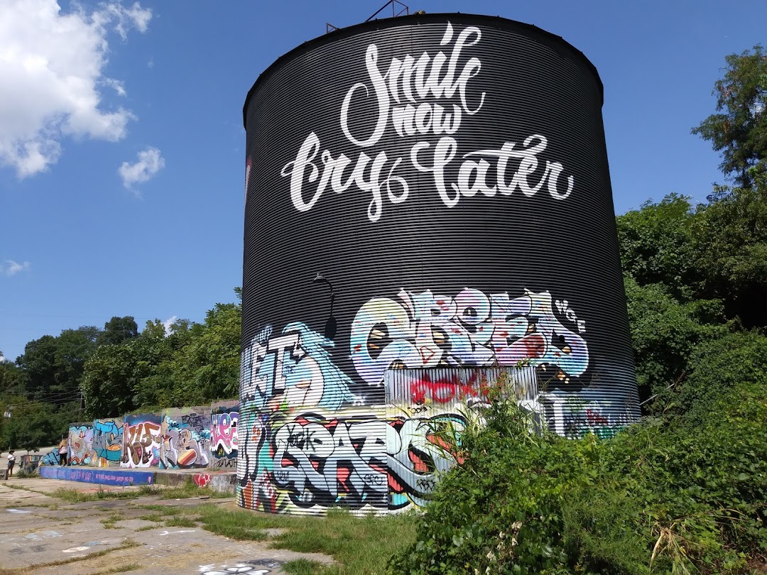 Good Vibes Silo by muralist Ian Wilkinson