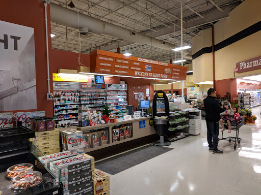 Supermarket «Giant Eagle Supermarket», reviews and photos, 907 W Maple St, Hartville, OH 44632, USA