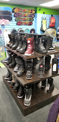 Skateboard Shop «Funtastik Skate and Snowboard Shop», reviews and photos, 18 W Main St, Mechanicsburg, PA 17055, USA