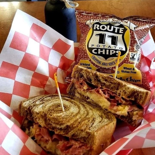 Restaurant «Main Street Daily Grind», reviews and photos, 215 E Main St, Front Royal, VA 22630, USA