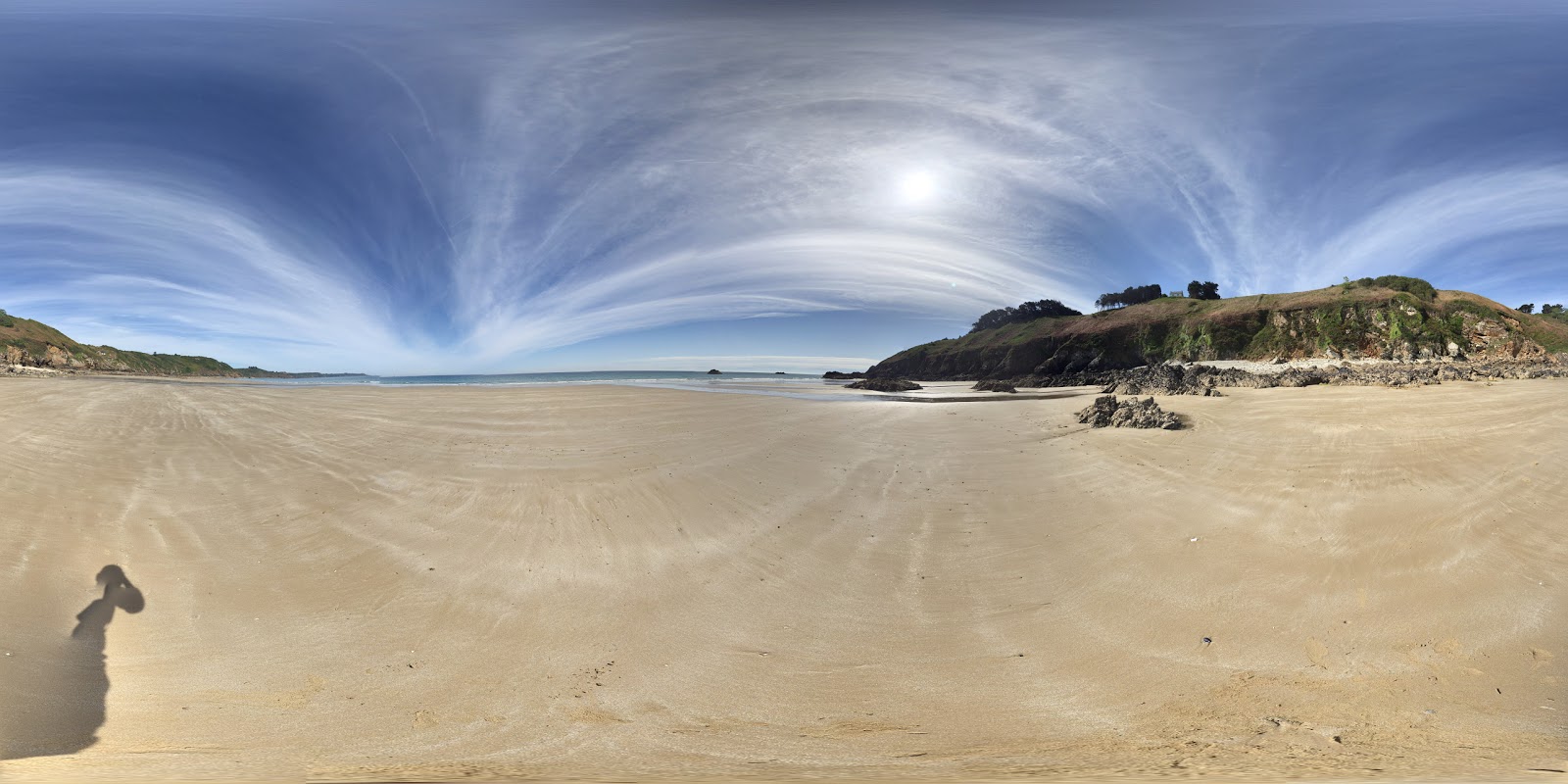 Foto de Praia Bonaparte - lugar popular entre os apreciadores de relaxamento