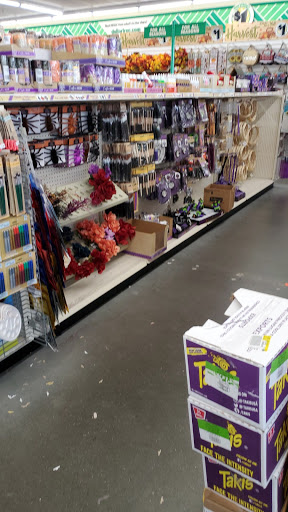 Dollar Store «Dollar Tree», reviews and photos, 109 Northside Commons, Palmyra, PA 17078, USA