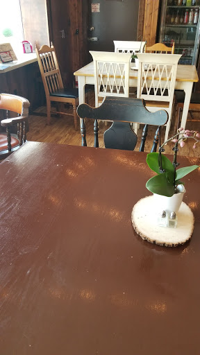 Coffee Shop «The Legendary Grind», reviews and photos, 108 S Main St, Middlebury, IN 46540, USA