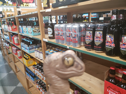 Liquor Store «Shoregate Beverage & Liquor», reviews and photos, 30498 Lakeshore Blvd, Willowick, OH 44095, USA